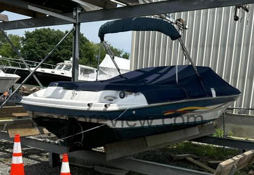 Bayliner Capri 215 ficha tecnica 
